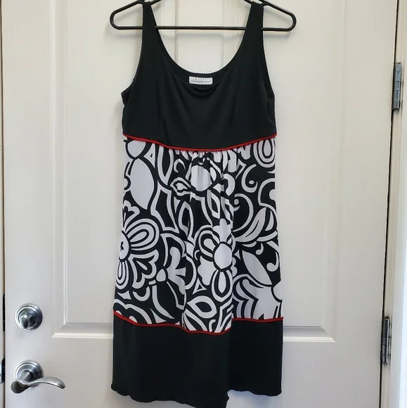 enfocus studio black and white dress 10 Step out in style with the Enfocus Studio Black and White Design Midi Dress in size 8 Enfocus Studio | Dresses |
